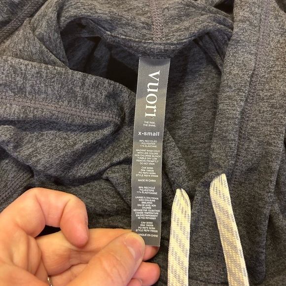 Vuori Halo Essential Hoodie, size XS. - Picture 7 of 7